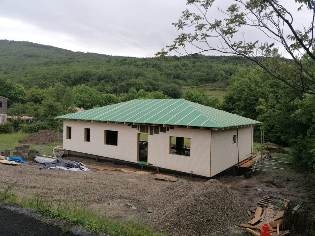 prefabricated house ginoles france 5